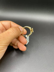 18Kt gold ring with diamonds