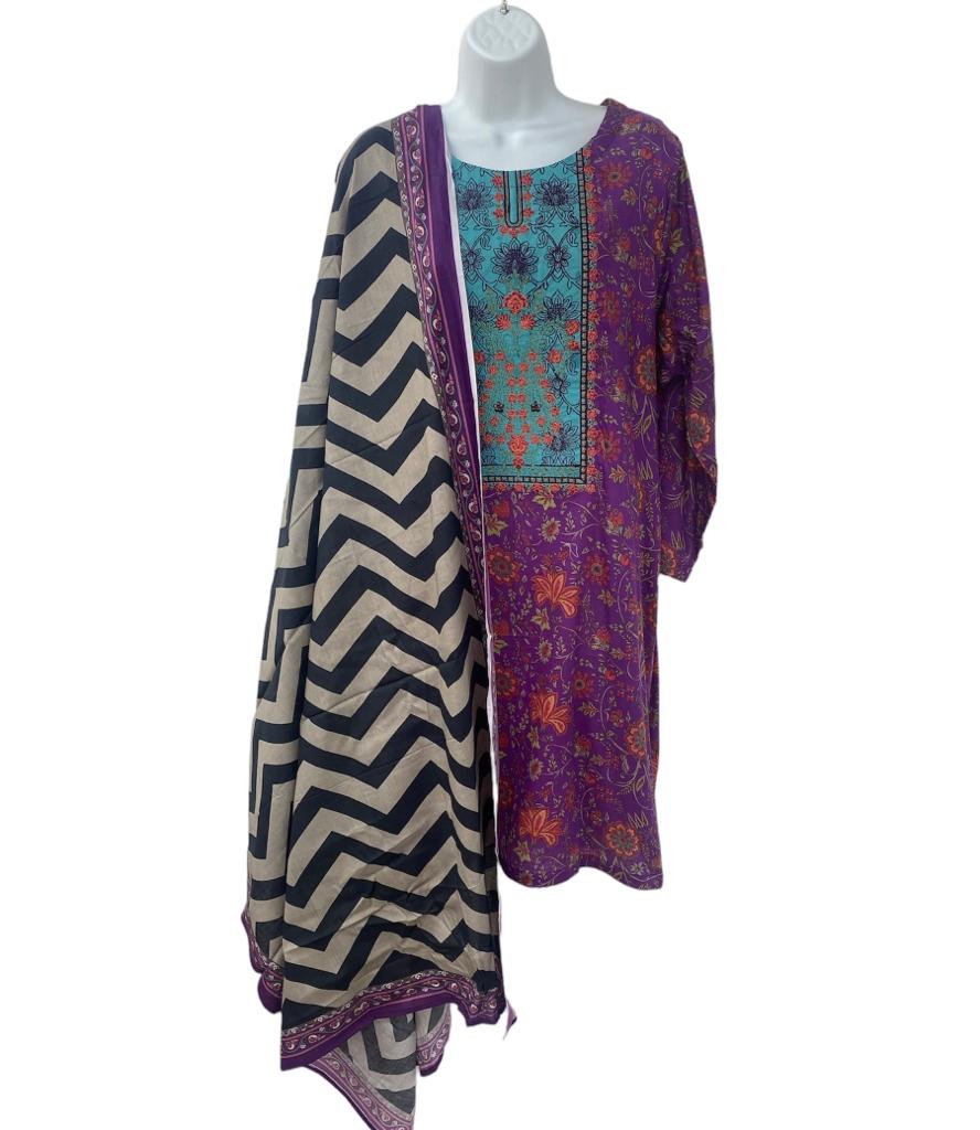 Pink color dailywear dress with dupatta.