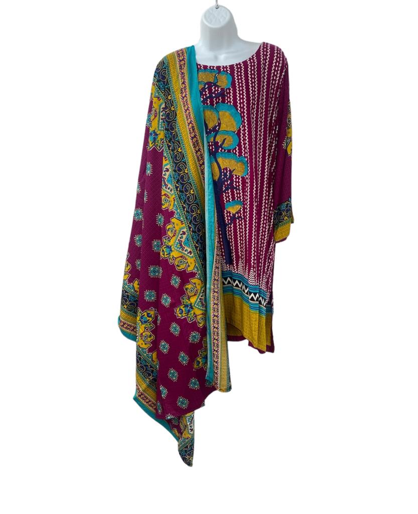 Pink color dailywear dress with dupatta.