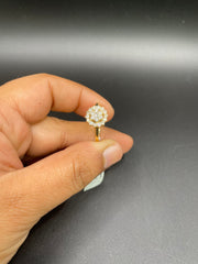 18KT flower shape gold ring with diamonds
