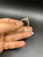 18KT gold ring with diamonds