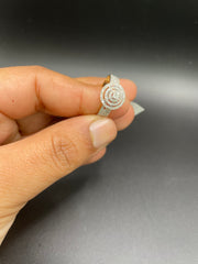 18KT gold ring with diamonds