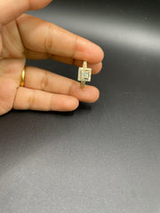 18Kt gold and diamond ring