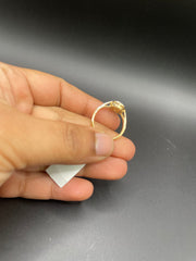 18Kt gold ring with diamonds
