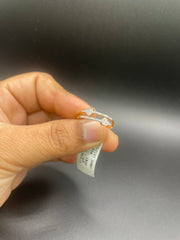 18Kt gold ring with hearts of diamonds