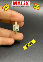 18Kt gold and diamond ring