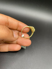 18Kt gold and diamond ring