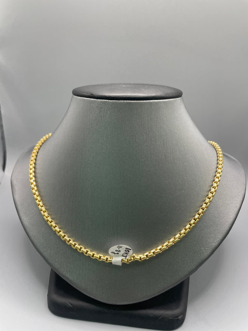 10KT gold Cuban chain 20inch length 3mm length