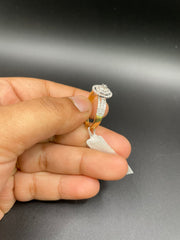 18KT gold ring with diamonds