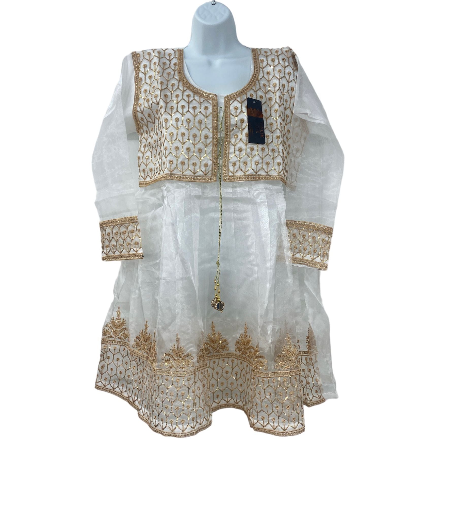 White color dailywear dress with organza dupatta.