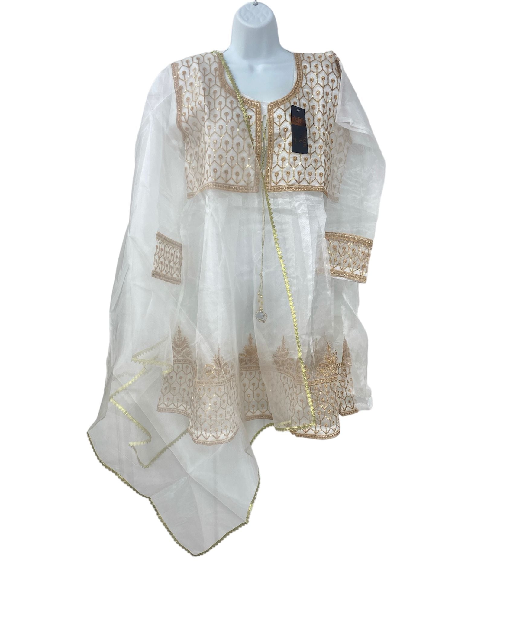 White color dailywear dress with organza dupatta.